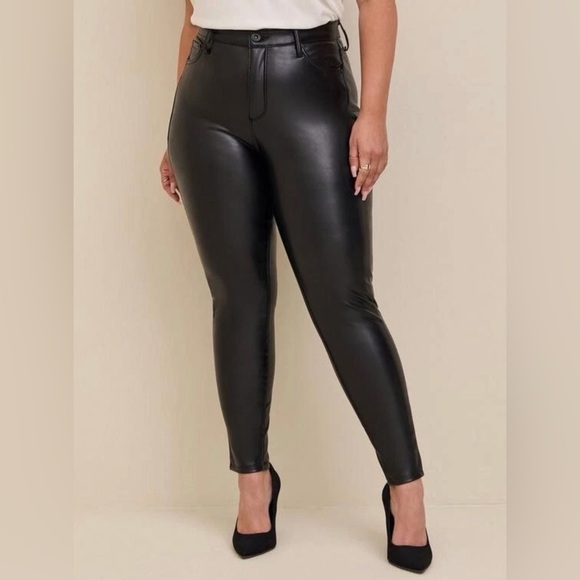 NWOT - Torrid - Faux Leather Pants - Picture 3 of 11